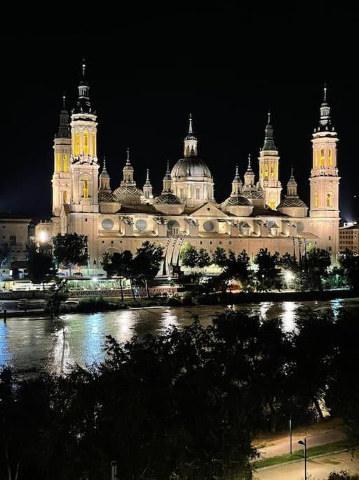 Apartamento Con Vistas Al Pilar Con Aparcamiento Privado Saragossa Zewnętrze zdjęcie