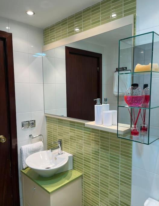 Apartamento Con Vistas Al Pilar Con Aparcamiento Privado Saragossa Zewnętrze zdjęcie