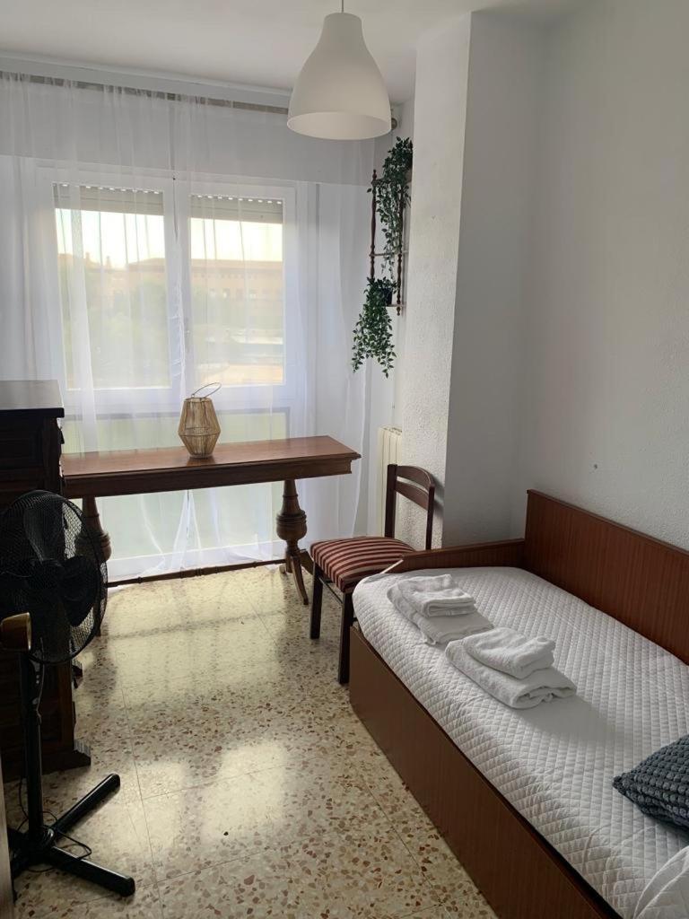 Apartamento Con Vistas Al Pilar Con Aparcamiento Privado Saragossa Zewnętrze zdjęcie